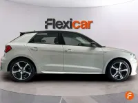 Usado Audi A1 Premium 95 CV (69 kW) 2023 Gris SUV
