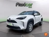 Usado Toyota Yaris Cross Active 130 CV (95 kW) 2026 Blanco SUV