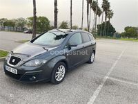 Usado Seat Altea XL Style 105 CV (77 kW) 2010 Gris / plata Monovolumen