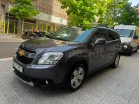 Usado Chevrolet Orlando LTZ 141 CV (103 kW) 2011 Gris / plata Monovolumen