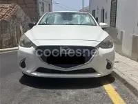 Usado Mazda 2 90 CV (66 kW) 2018 Blanco Berlina