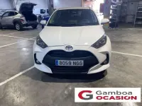 Usado Toyota Yaris Active 116 CV (85 kW) 2025 Blanco Utilitario