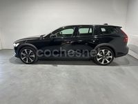 Usado Volvo V60 CC Core 197 CV (144 kW) 2023 Negro Familiar