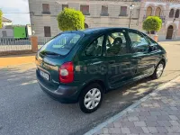 Usado Citroën Xsara Picasso 95 CV (69 kW) 2000 Verde Monovolumen