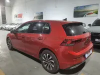 Usado VW Golf VIII 115 CV (84 kW) 2022 Granate Berlina