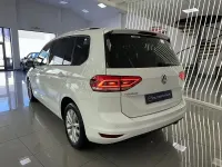 Usado VW Touran Advance 115 CV (84 kW) 2020 Blanco Monovolumen