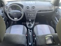 Usado Ford Fusion Ambiente 68 CV (50 kW) 2010 Gris / plata Utilitario
