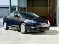 Usado Opel Astra Selective 110 CV (80 kW) 2015 Negro Berlina