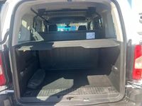 Usado Peugeot Rifter Active 102 CV (75 kW) 2022 Monovolumen