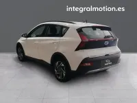 Usado Hyundai Bayon 84 CV (61 kW) 2022 Blanco SUV