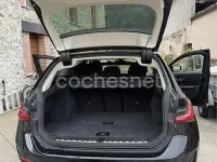 Usado BMW 318 150 CV (110 kW) 2022 Negro Familiar