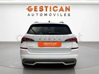 Usado Skoda Kamiq Ambition 110 CV (80 kW) 2021 Blanco SUV