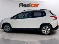 Usado Peugeot 2008 Active 100 CV (73 kW) 2016 Blanco SUV