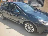 Usado Opel Astra Excellence 136 CV (100 kW) 2017 Verde Familiar
