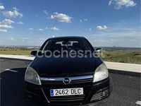Usado Opel Astra Cosmo 150 CV (110 kW) 2005 Negro Berlina