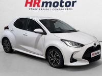 Usado Toyota Yaris Hybrid Active 92 CV (67 kW) 2023