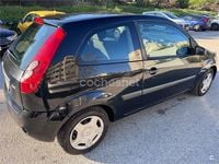 Usado Ford Fiesta Trend 68 CV (50 kW) 2006 Negro Utilitario