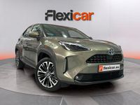 Usado Toyota Yaris Hybrid Plus 116 CV (85 kW) 2021 Gris