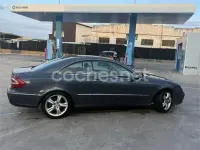 Usado Mercedes CLK270 Avantgarde 170 CV (125 kW) 2003 Azul Coupe