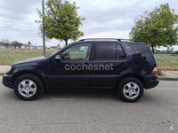 Usado Mercedes ML270 163 CV (119 kW) 2004 Negro SUV