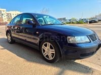 Usado VW Passat Highline 130 CV (95 kW) 2000 Azul Berlina