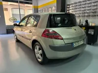 Usado Renault Mégane 105 CV (77 kW) 2006 Beige Berlina