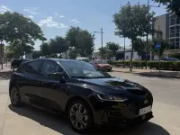 Usado Ford Focus ST-Line 125 CV (91 kW) 2022 Negro Berlina