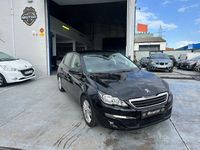 Usado Peugeot 308 Allure 125 CV (91 kW) 2014 Negro Berlina