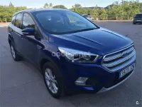 Usado Ford Kuga Titanium 120 HP (88 kW) 2017 Azul SUV