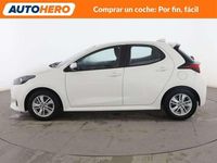 Usado Toyota Yaris Hybrid Active 116 CV (85 kW) 2022 Blanco Berlina