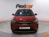 Usado Kia Stonic 100 CV (73 kW) 2021 Rojo SUV