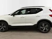 Usado Volvo XC40 Plus 163 CV (119 kW) 2025 Blanco SUV