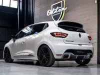 Usado Renault Clio IV Trophy 220 CV (161 kW) 2017 Blanco Berlina