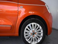 Usado Renault Twingo Vibes 62 kW (85 CV) 2021 Naranja valencia Utilitario