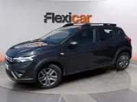 Usado Dacia Sandero Essentiel 101 CV (74 kW) 2023 Gris Berlina