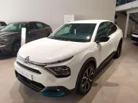 Usado Citroën e-C4 Shine 100 kW (136 CV) 2024 Blanco Utilitario