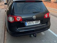 Usado VW Passat Highline 140 CV (102 kW) 2010 Negro Familiar