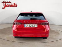 Usado Skoda Octavia Style 150 HP (110 kW) 2021 Vermelho Carrinha