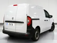 Usado Renault Kangoo 75 CV (55 kW) 2023 Blanco Monovolumen