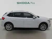 Usado Skoda Kamiq Style 150 CV (110 kW) 2022 Blanco SUV