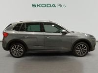 Usado Skoda Kamiq 110 CV (80 kW) 2022 Gris SUV