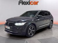 Usado VW Tiguan Life 150 CV (110 kW) 2022 Gris SUV