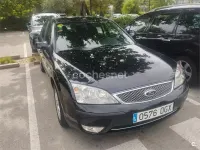 Usado Ford Mondeo Ghia 145 CV (106 kW) 2005 Negro Berlina