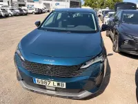 Usado Peugeot 3008 Active 130 CV (95 kW) 2022 Azul SUV