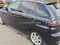 Usado Seat Ibiza 100 CV (73 kW) 2006 Negro Utilitario