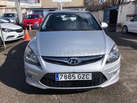 Usado Hyundai i30 Comfort 109 CV (80 kW) 2010 Gris / plata Berlina