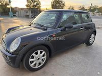 Usado Mini ONE 90 CV (66 kW) 2004 Negro Utilitario