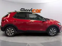 Usado Kia Stonic 101 HP (74 kW) 2022 Vermelho SUV