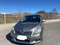 Usado Toyota Verso Advance 126 CV (92 kW) 2011 Gris / plata Monovolumen