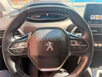 Usado Peugeot 5008 Allure 120 CV (88 kW) 2017 Azul SUV